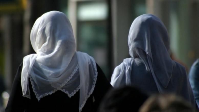 Avusturya’da Yetkililer Artık Öğretmenlere Başörtüsü Yasağı Koyabilir