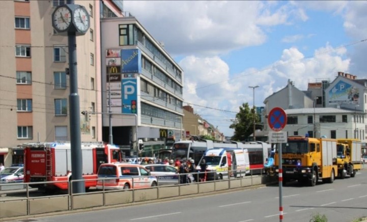 Viyana’da tramvayın çarptığı Türk kadın hayatını kaybetti