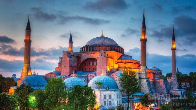 Ayasofya cami oldu ve ibadete açıldı!