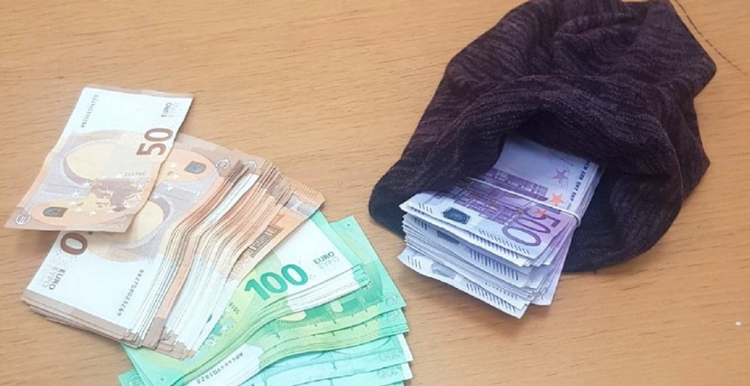 Sırbistan Sınır Kapısında Afganistan Uyruklu Yolcunun Beresinden 50 Bin Euro Çıktı