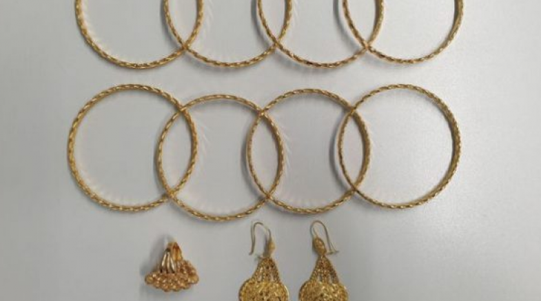 Almanya Stuttgart Havaalanında Türk Yolcu 210 Gram Altınla Yakalandı