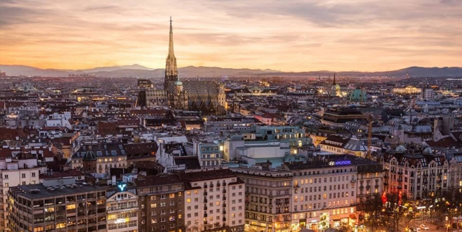 Avusturya’da tedbirlere rağmen koronavirüs vakaları artıyor