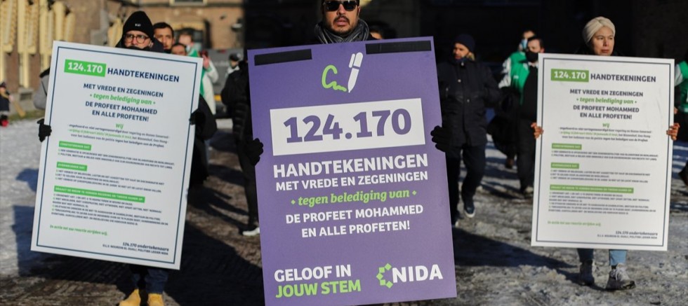 Hollanda’da Hz. Muhammed’e hakaretin suç sayılması için 124 bin 170 imza