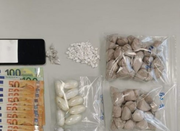 Viyana’da bir apartman dairesinde 50 bin Euro değerinde uyuşturucu bulundu