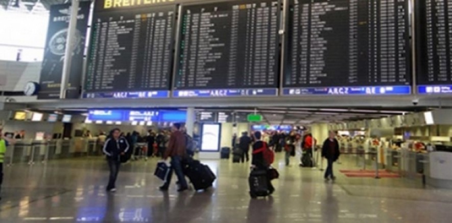 Avusturya’da 47 yıl yaşadı ama Viyana Havaalanında girişine izin verilmedi