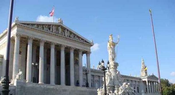 Avusturya’da yeni İslam yasa tasarısı onaylandı