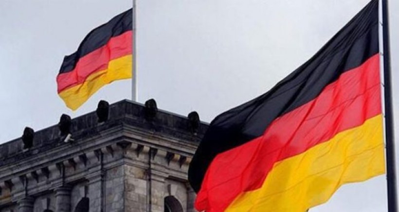 Almanya’da COVID-19’un yeni varyantı Omicron tespit edildi