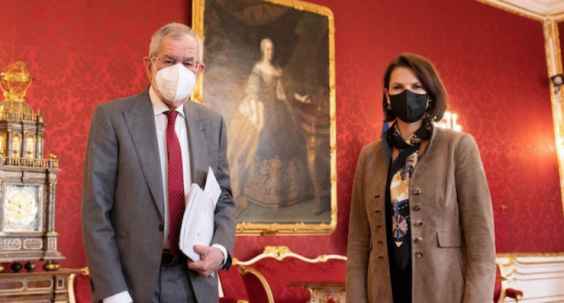 Avusturya’da zorunlu aşı ile ilgili Cumhurbaşkanı ve Anayasa Bakanı fikir alışverişi yaptı