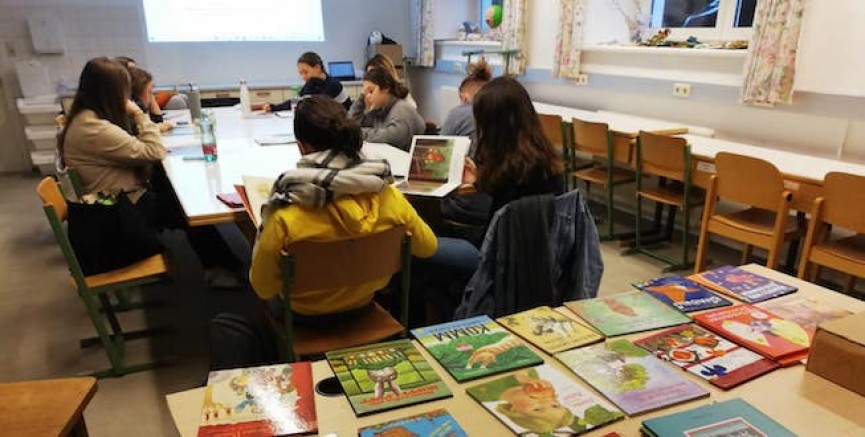 Avusturya | Linz’de bir İlkokul müdürü çocuklara maske zorunluluğu getirdi