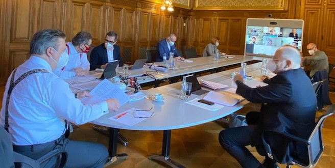 Viyana Belediye Başkanı Ludwig: Gastronomi sektöründe 2G kuralı devam edecek