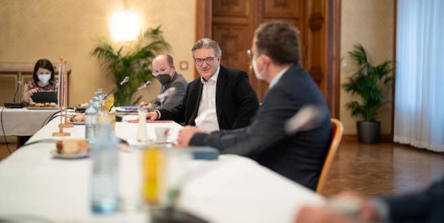 Viyana Eyaleti Sağlık Bakanı Hacker: Korona bulaşmış semptomsuz insanlar işe gidemez