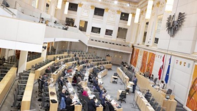 Avusturya’da Vatandaşa test limiti uygulanırken Milletvekilleri için sınırlama yok