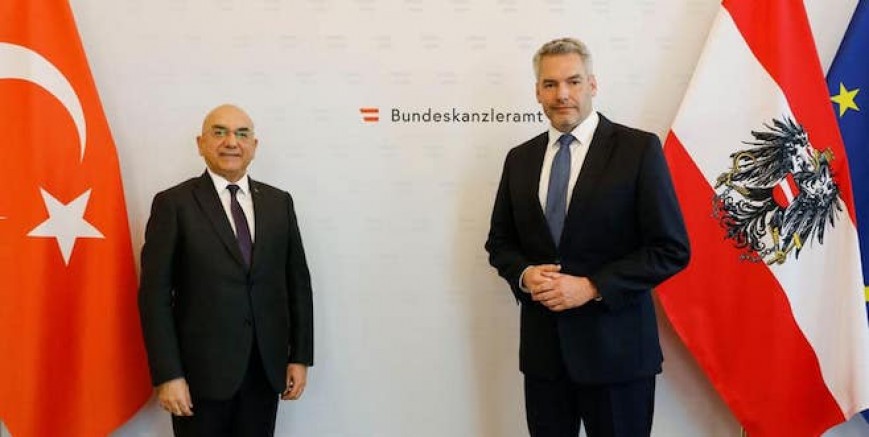 T.C. Viyana Büyükelçisi Ozan Ceyhun, Avusturya Şansölyesi Karl Nehammer ile Görüştü