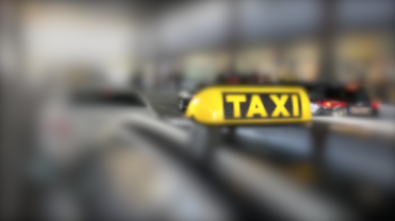 Viyana’da Ukranya plakalı bir kaç kişi iki taksi şoförünü tartakladı