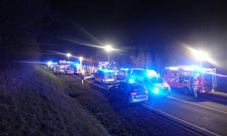 Avusturya’da feci trafik kazası: Biri hamile 24 ve 27 yaşındaki iki Türk kardeş hayatını kaybetti