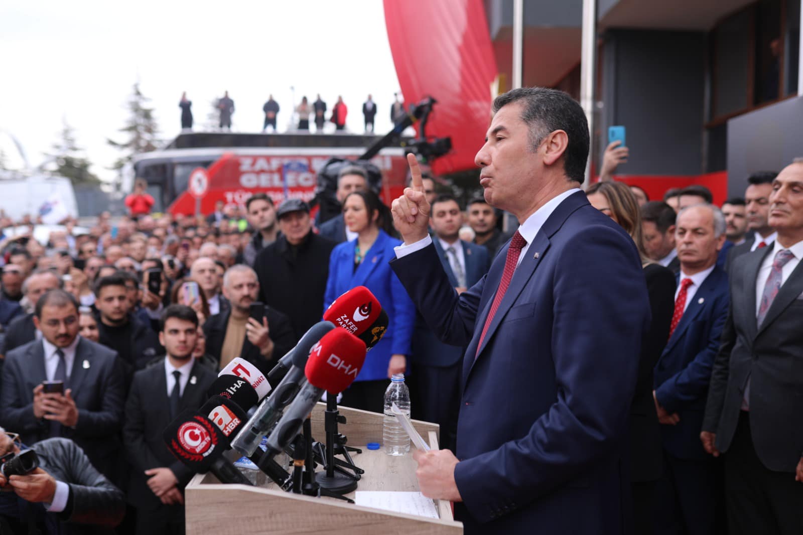 5 parti birleşti: Ata İttifakı’nın cumhurbaşkanı adayı Sinan Oğan oldu