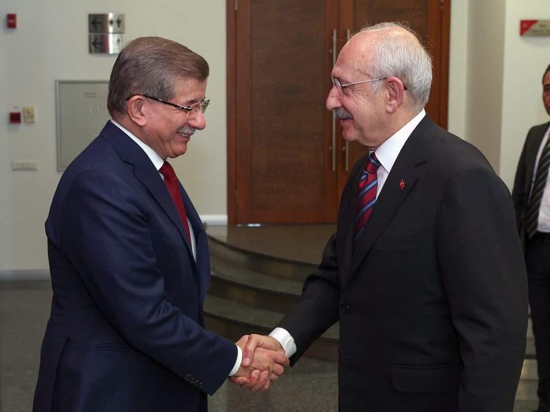 Ahmet Davutoğlu’ndan Meral Akşener’in açıklamaları sonrası kurmaylarına çağrı