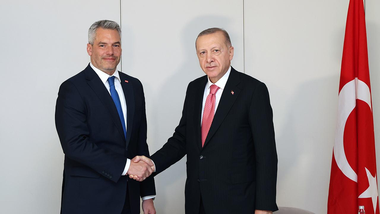 Nehammer ve Erdoğan Buluşması: “Yumuşak Yaklaşım” Değil, “Sürdürülebilir İlişki”