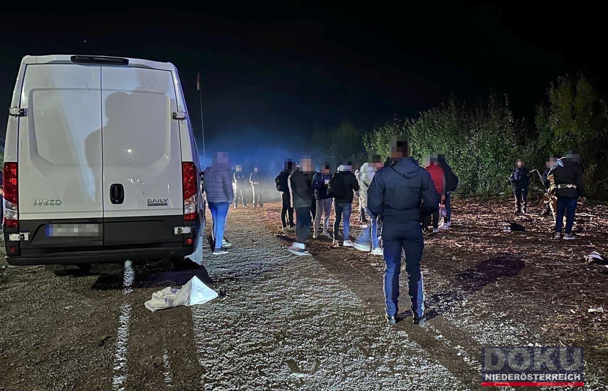 Avusturya | Wiesenfeld’da Kaçakçılık Baskını: Ukraynalı Sürücü ve 47 Türk Gözaltına Alındı