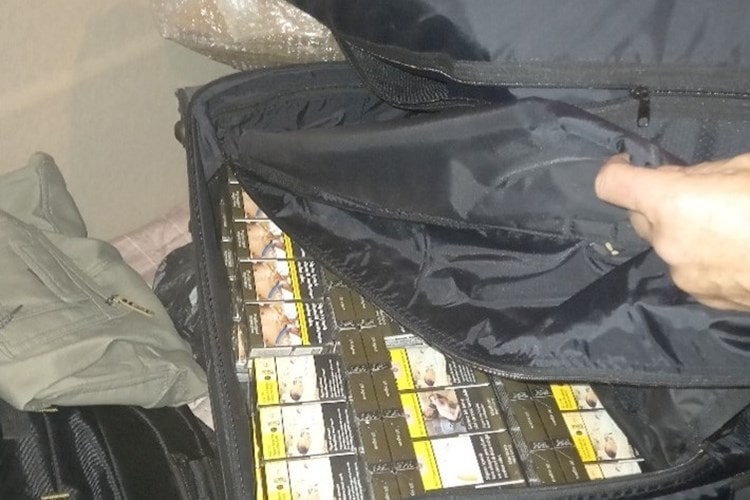 Hırvatistan Sınır Kapısında Türk Plakalı Araçta 600 Paket Kaçak Sigara Yakalandı: 18.000 Euro Para Cezası Uygulandı