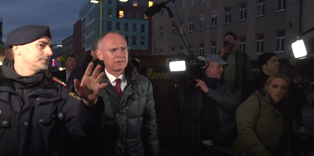 10. Viyana’da Artan Şiddet Olaylarının Ardından İçişleri Bakanı Karner Teftişe Çıktı