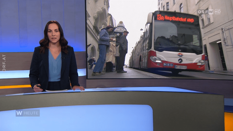 Viyana’da 13A Otobüs Şoförü Ağlayan Küçük Çocuklu Anneyi Otobüsten Attı