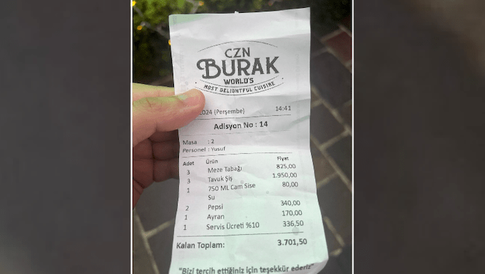 CZN Burak’ta Fiyat Şoku: 3 Tavuk Şiş 1950 TL, Ayran 170 TL, Servis Ücreti 336,5 TL!