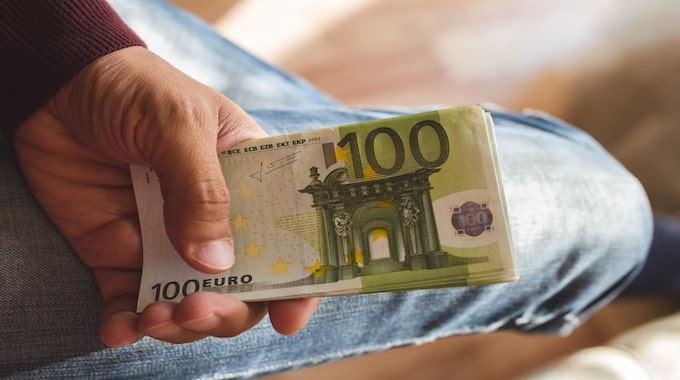 Österreichs Median- und Durchschnittsgehalt 2025: Monatlich Netto 2.676 Euro!