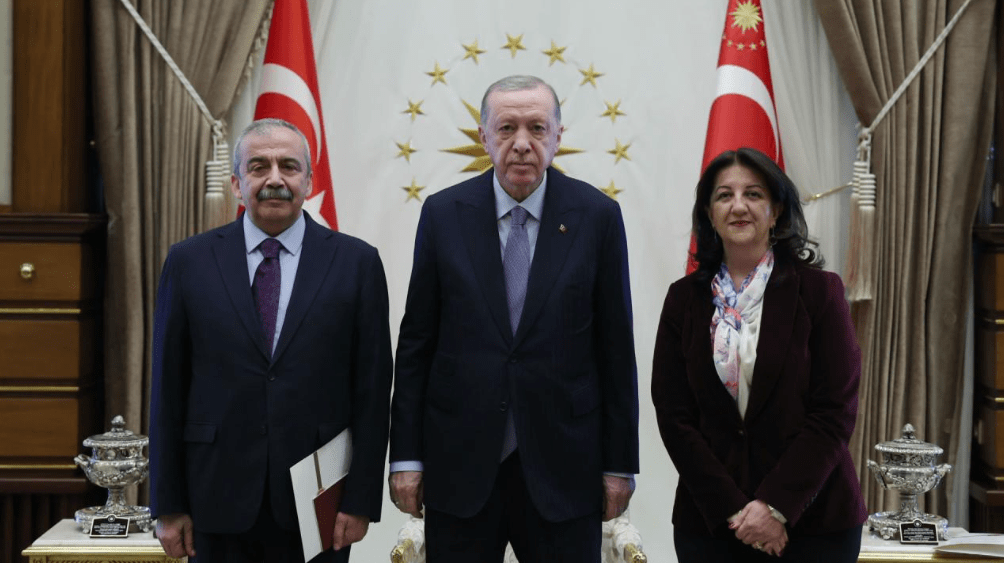 Külliye’de Kritik Buluşma: Erdoğan, DEM Parti ile Bir Araya Geldi
