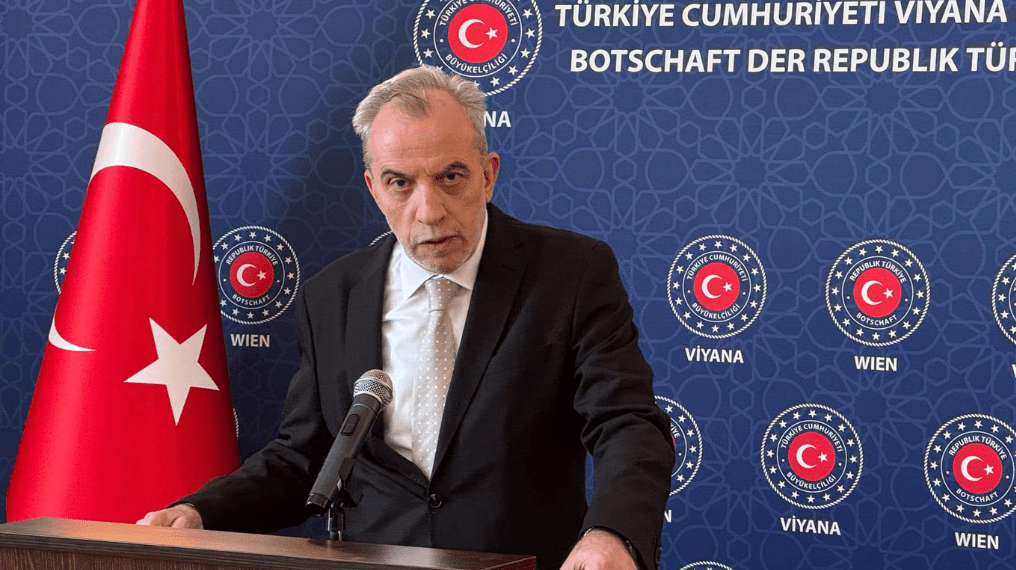 Viyana Büyükelçisi Gürsel Dönmez’den Önemli Çağrı: “Lütfen Oyunuzu Kullanın”