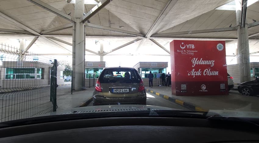 Gurbetçiye Sınırda HGS Şoku: “Ödemeden Türkiye’den Çıkış Yok!